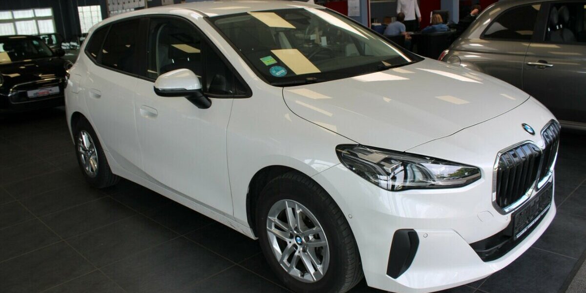 BMW 218 Active Tourer Aut. 32.270 km 25.980 &euro; Euskirchen 53881