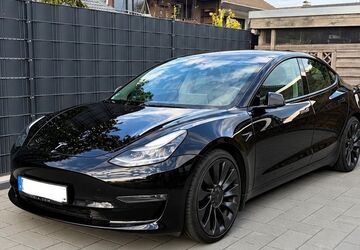 Tesla Model 3 52.500 km 36.999 &euro; Elsdorf 50189