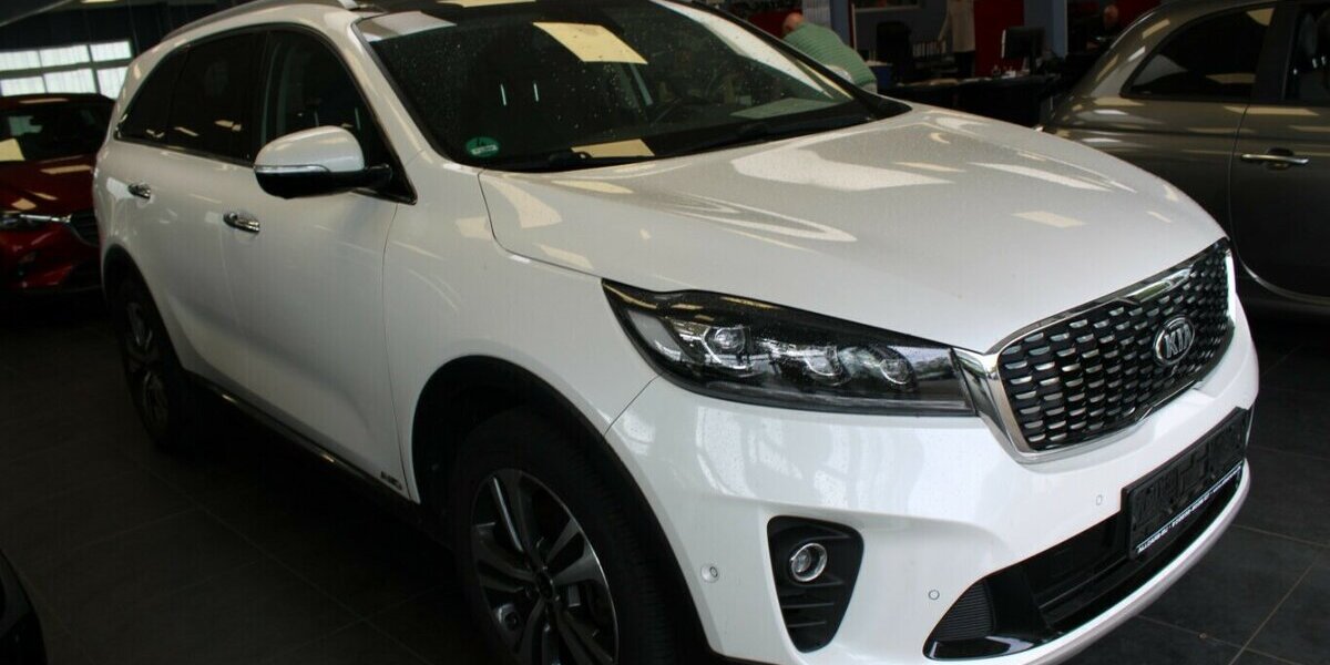 Kia Sorento 2.2 CRDi AWD Aut. Platinum Edition 98.150 km 21.980 &euro; Euskirchen 53881