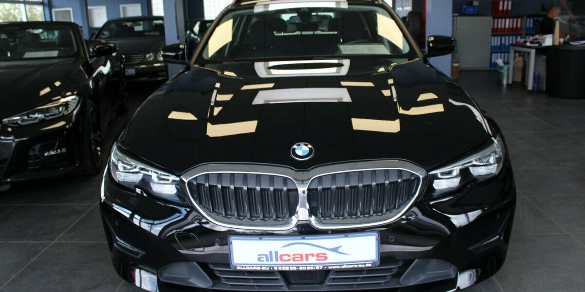 BMW 318 318d Touring Advantage 98.013 km 20.980 &euro; Euskirchen 53881