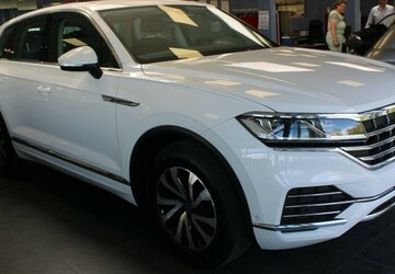 VW Touareg 3.0 V6 TDI 4Motion Aut. 68.070 km 36.980 &euro; Euskirchen 53881
