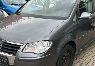 VW Touran 288.305 km 2.470 &euro; Köln 51109