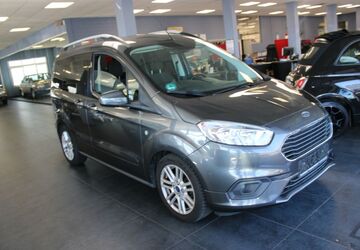 Ford Tourneo Courier 120.895 km 9.980 &euro; Euskirchen 53881
