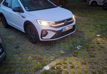 VW Taigo 29.000 km 23.500 &euro; Inden 52459