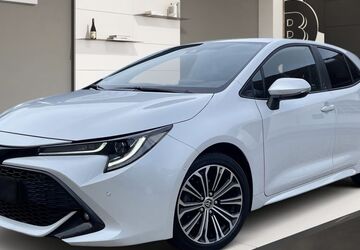 Toyota Corolla 42.695 km 20.488 &euro; Köln 51069
