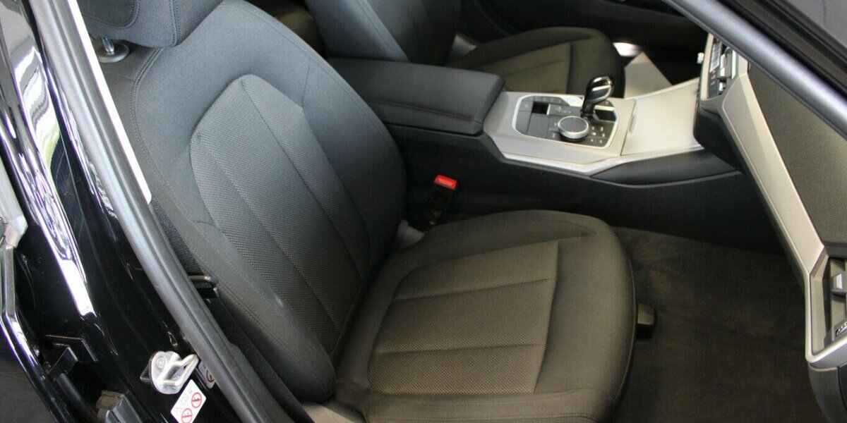 BMW 318 318d Touring Advantage 98.013 km 20.980 &euro; Euskirchen 53881