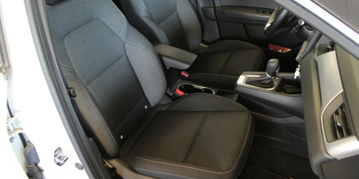 Renault Captur 1.3 TCe 140 Business Edition GPF 25.089 km 17.980 &euro; Euskirchen 53881