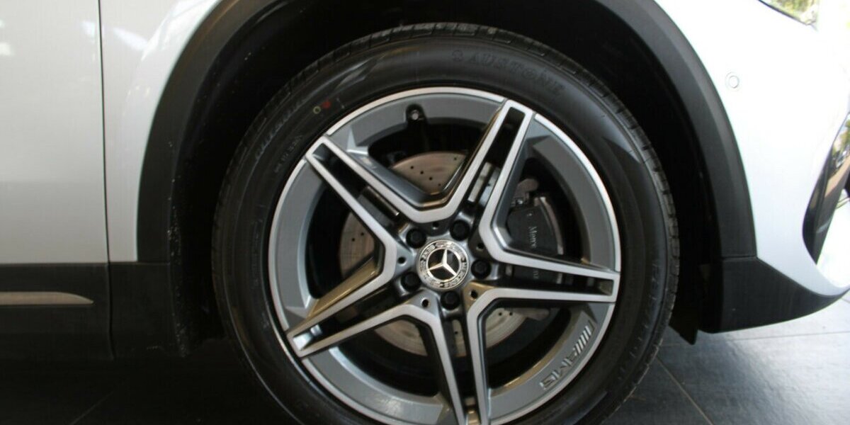 Mercedes-Benz GLA 200 D 8G-DCT AMG Line 75.607 km 32.980 &euro; Euskirchen 53881