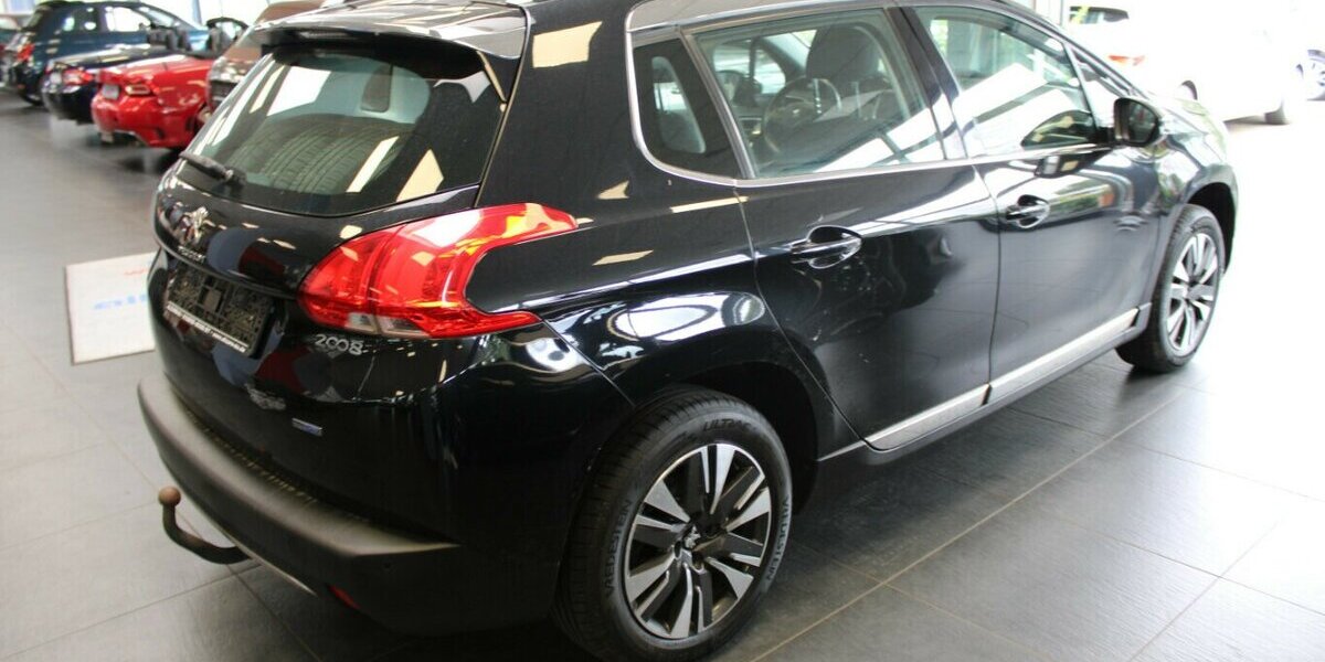 Peugeot 2008 BlueHDi FAP 120 Allure 120.216 km 7.980 &euro; Euskirchen 53881