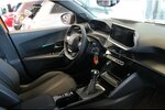 Peugeot 2008 PureTech 100 Allure 44.792 km 14.980 &euro; Euskirchen 53881