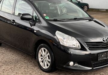 Toyota Verso 117.180 km 7.950 &euro; Bornheim 53332