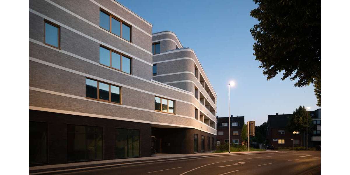 Etagenwohnung Grevenbroich Stadtmitte - 4 Zimmer, 132 m&sup2;, 1.456&euro; | Angebot:27244343