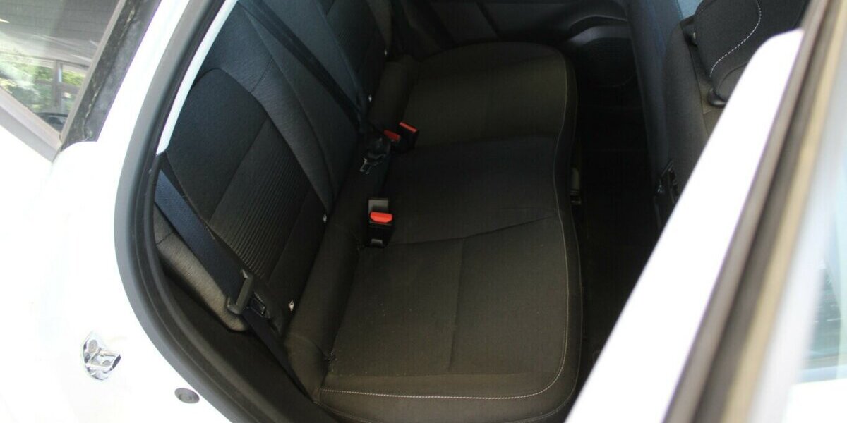 Renault Captur 1.3 TCe 140 Business Edition GPF 25.089 km 17.980 &euro; Euskirchen 53881