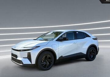 Toyota C-HR 2.000 km 38.990 &euro; Köln 51149