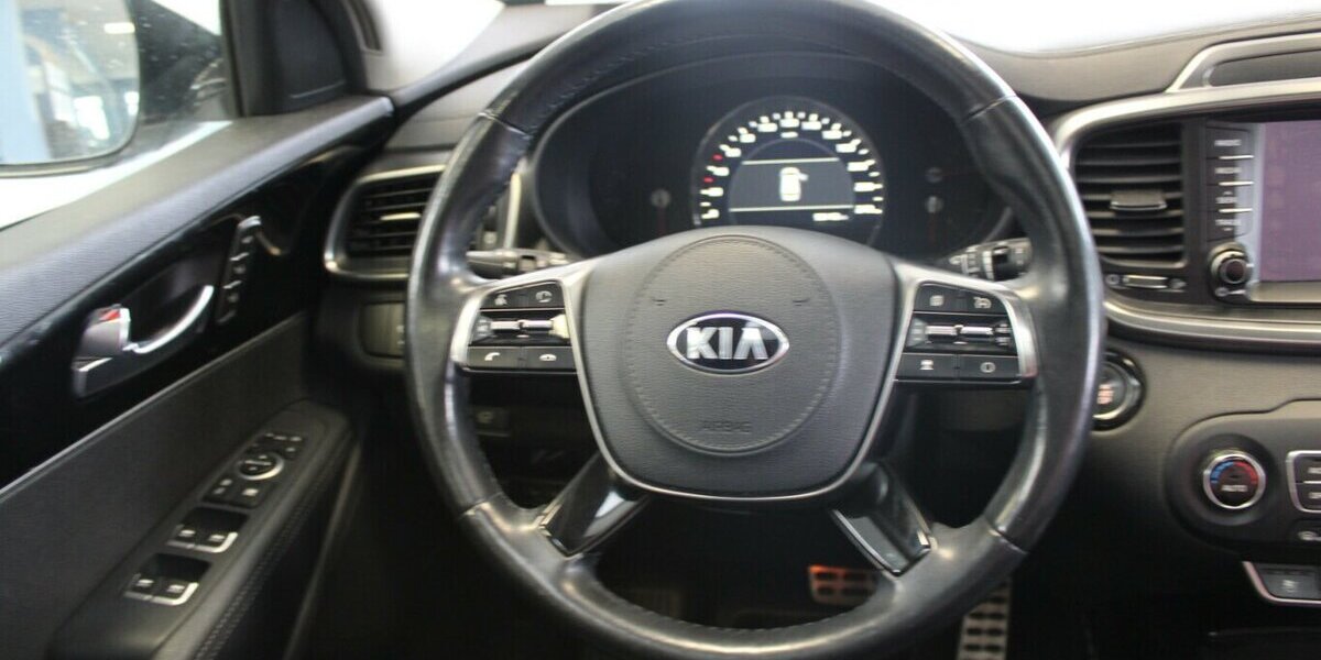 Kia Sorento 2.2 CRDi AWD Aut. Platinum Edition 98.150 km 21.980 &euro; Euskirchen 53881