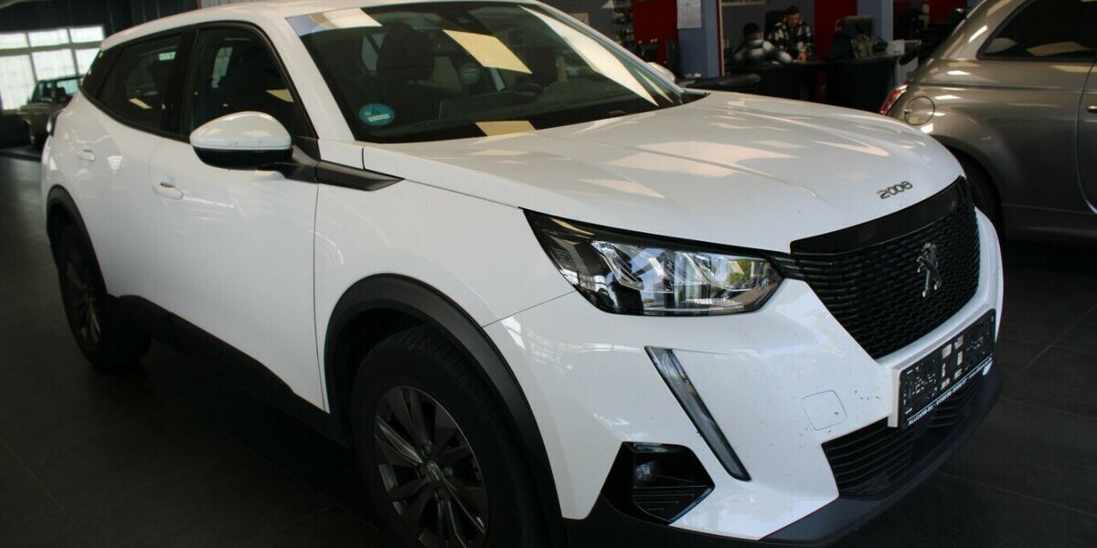Peugeot 2008 1.2 Active 65.063 km 13.980 &euro; Euskirchen 53881
