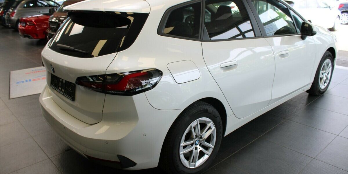 BMW 218 Active Tourer Aut. 32.270 km 25.980 &euro; Euskirchen 53881