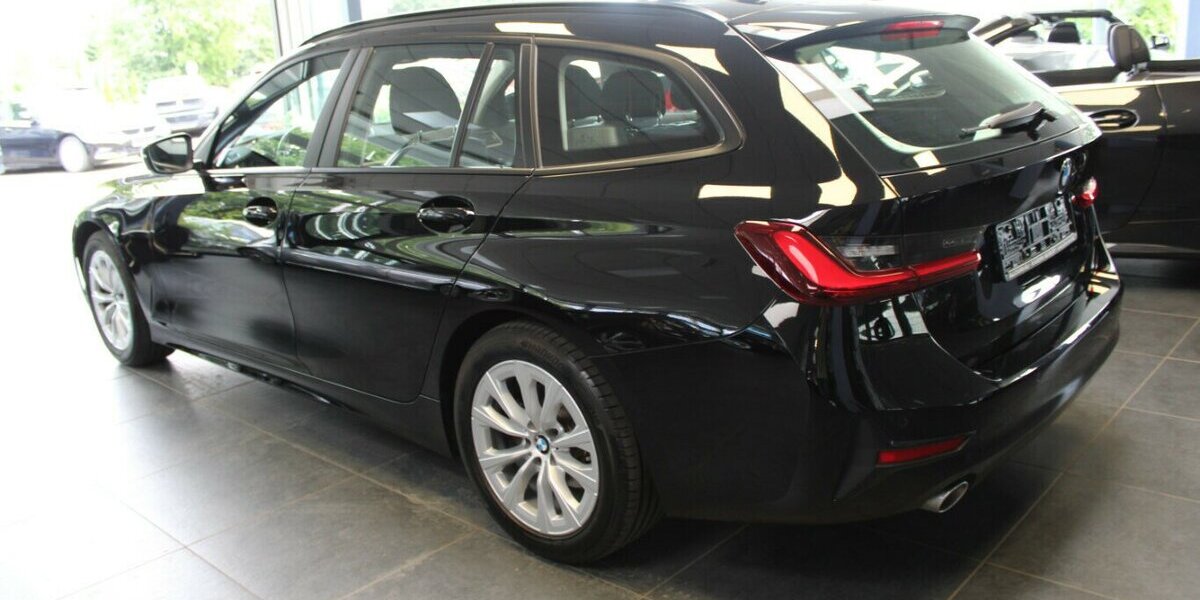 BMW 318 318d Touring Advantage 98.013 km 20.980 &euro; Euskirchen 53881