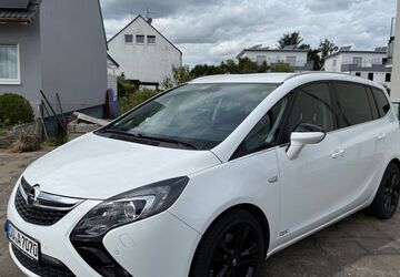 Opel Zafira Tourer 117.850 km 9.800 &euro; Bornheim 53332