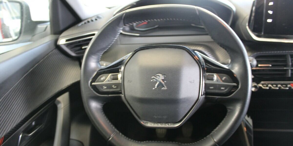 Peugeot 2008 1.2 Active 65.063 km 13.980 &euro; Euskirchen 53881