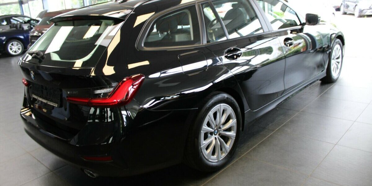 BMW 318 318d Touring Advantage 98.013 km 20.980 &euro; Euskirchen 53881