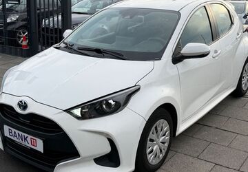 Toyota Yaris 166.346 km 11.990 &euro; Köln 51065