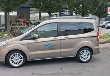 Ford Tourneo Courier 90.000 km 9.990 &euro; Köln 50735