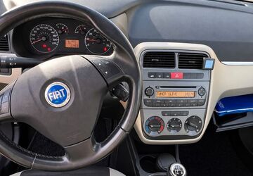 Fiat Grande Punto 61.485 km 4.250 &euro; Köln 51145