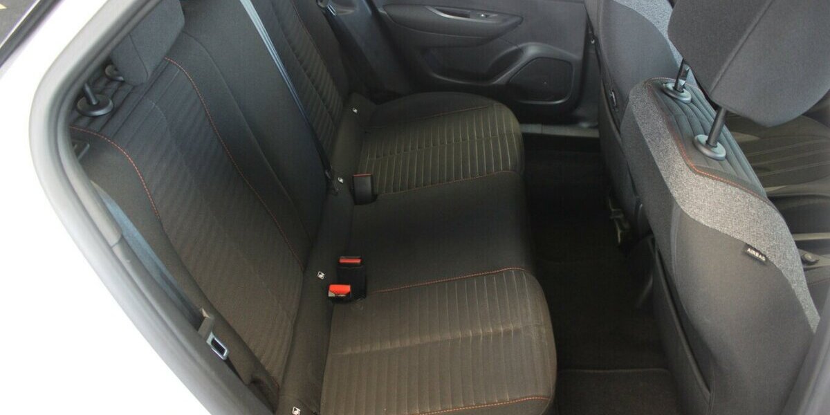 Peugeot 2008 1.2 Active 65.063 km 13.980 &euro; Euskirchen 53881