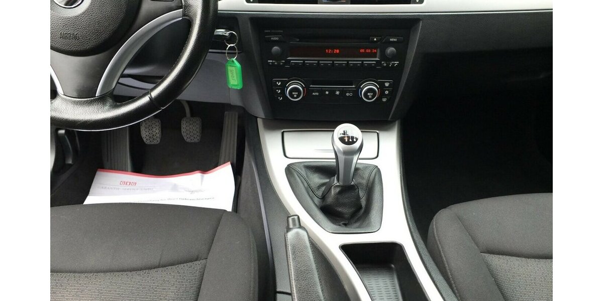 BMW 320D AHK ADVANTAGE/COMFORTPAKET 17ZOLL LMF 179.895 km 6.908 &euro; Köln 50858