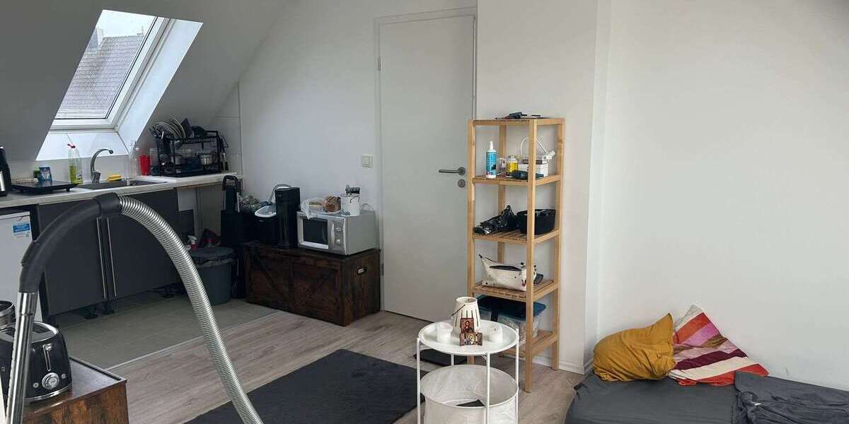 Etagenwohnung Köln Humboldt - 2 Zimmer, 45 m&sup2;, 799&euro; | Angebot:26791541