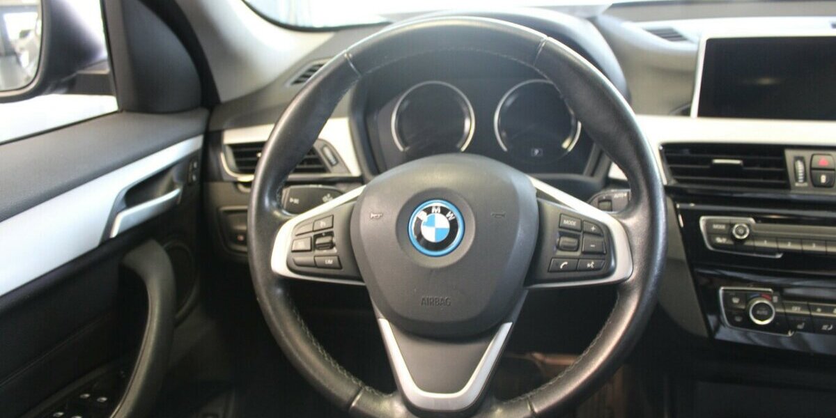 BMW X1 xDrive25e Aut. Advantage 36.880 km 23.980 &euro; Euskirchen 53881
