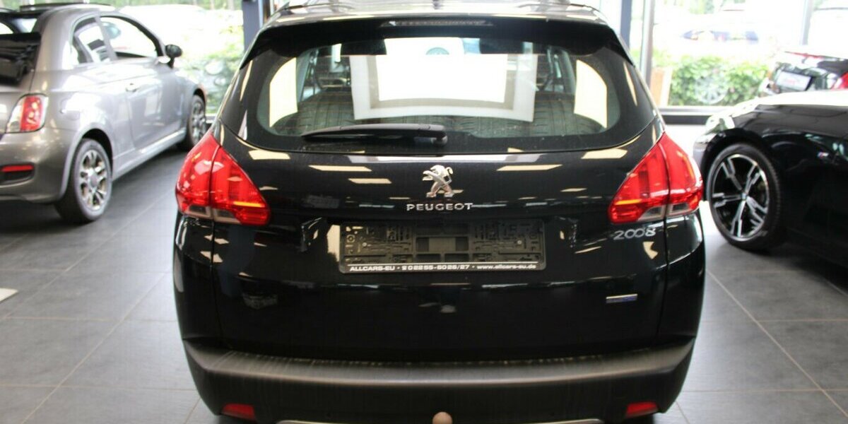 Peugeot 2008 BlueHDi FAP 120 Allure 120.216 km 7.980 &euro; Euskirchen 53881