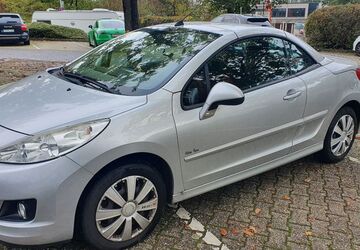 Peugeot 207 90.000 km 2.399 &euro; Leverkusen 51381