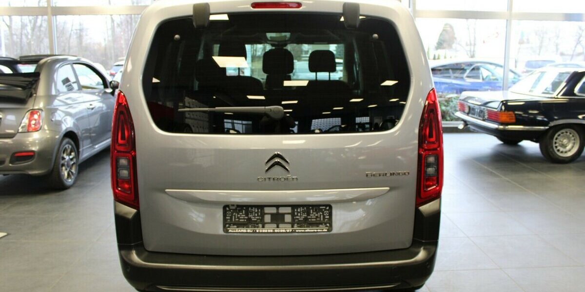 Citroen Berlingo M BlueHDi EAT8 Shine Panorama - Navi 82.816 km 17.980 &euro; Euskirchen 53881