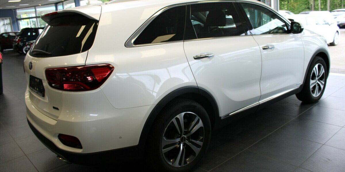 Kia Sorento 2.2 CRDi AWD Aut. Platinum Edition 98.150 km 21.980 &euro; Euskirchen 53881