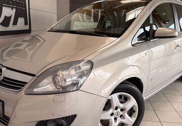 Opel Zafira 82.000 km 6.999 &euro; Jülich 52428