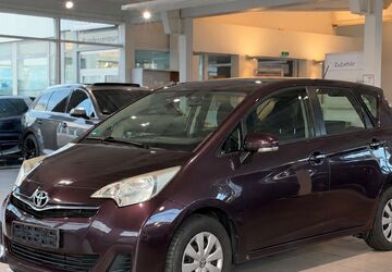 Toyota Verso-S 93.000 km 6.999 &euro; Inden 52459