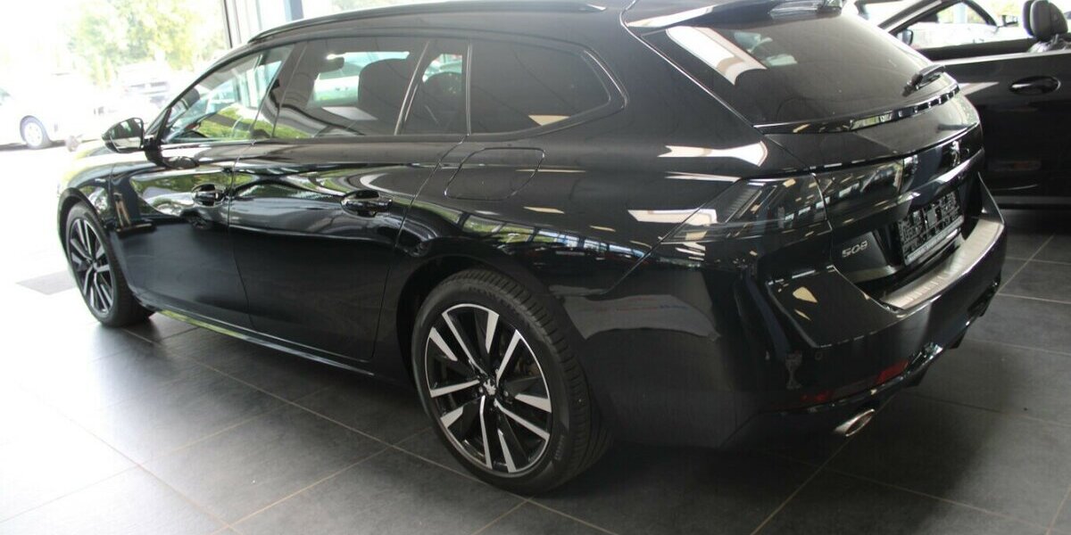 Peugeot 508 SW Hybrid 225 e-EAT8 GT 114.130 km 15.980 &euro; Euskirchen 53881
