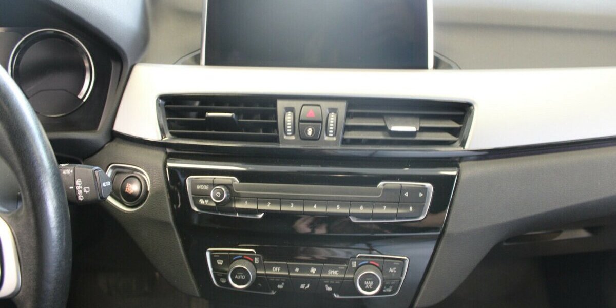 BMW X1 xDrive25e Aut. Advantage 36.880 km 23.980 &euro; Euskirchen 53881