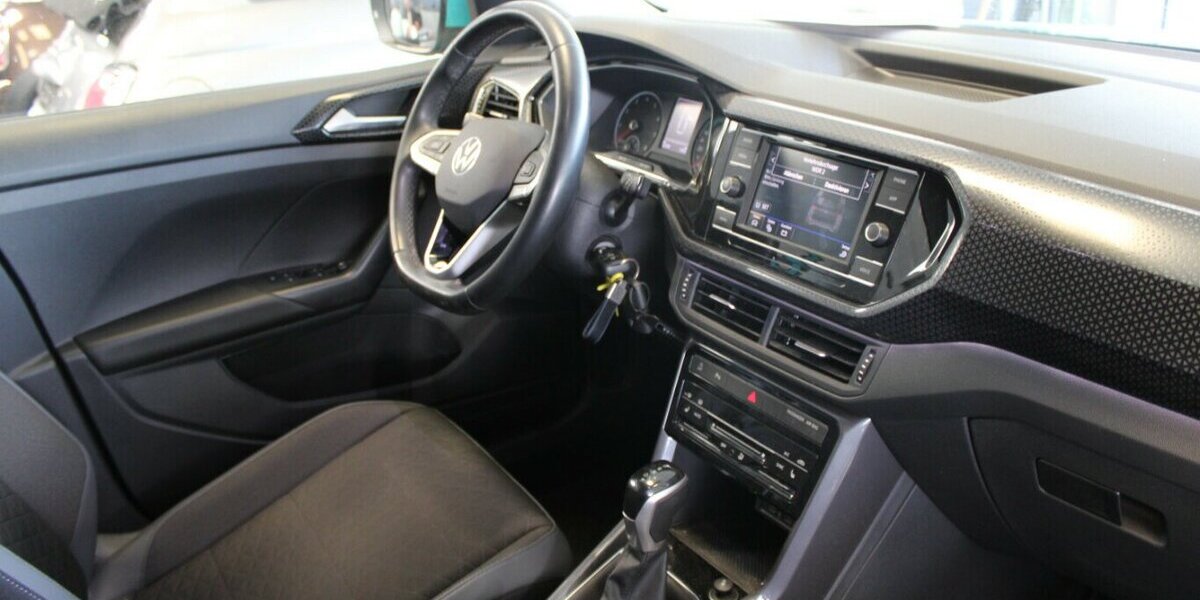 VW T-Cross 1.0 TSI OPF DSG Style 52.159 km 17.980 &euro; Euskirchen 53881