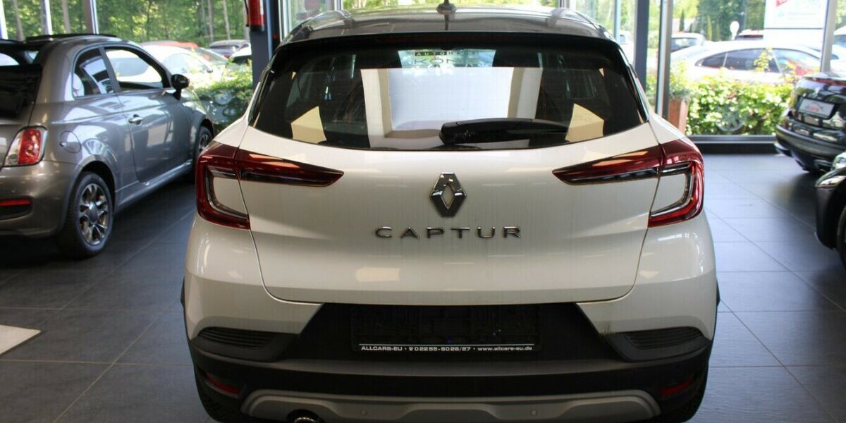 Renault Captur 1.3 TCe 140 Business Edition GPF 25.089 km 17.980 &euro; Euskirchen 53881