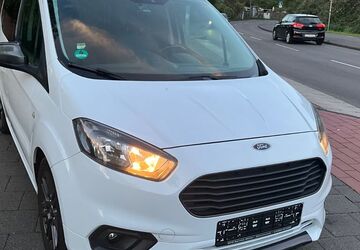 Ford Tourneo Courier 106.000 km 7.900 &euro; koeln 51105