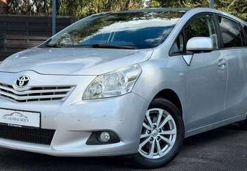 Toyota Verso 168.000 km 6.900 &euro; Köln 51107